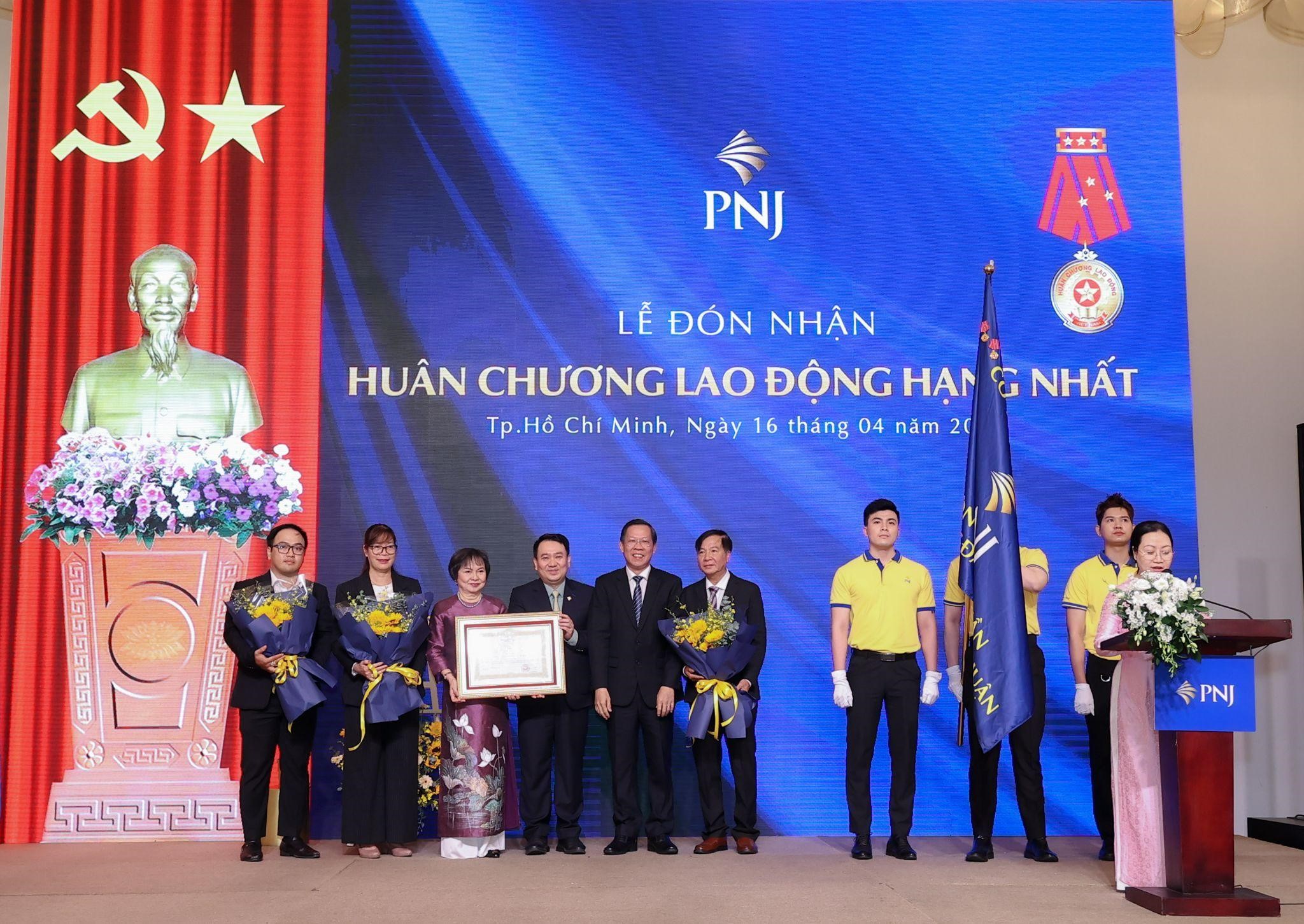 PNJ và Chủ tịch HĐQT Cao Thị Ngọc Dung nhận Huân Chương Lao Động hạng Nhất lần thứ hai